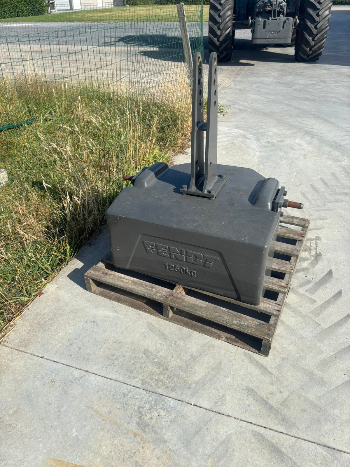 Fendt frontgewicht, Zakelijke goederen, Ophalen