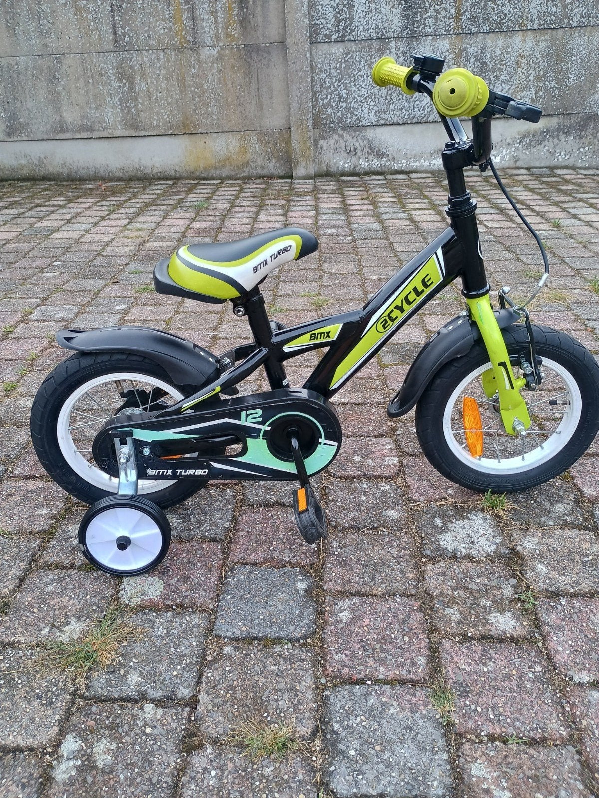 12 inch fietsje, Ophalen, Terugtraprem, Zijwieltjes, Gebruikt