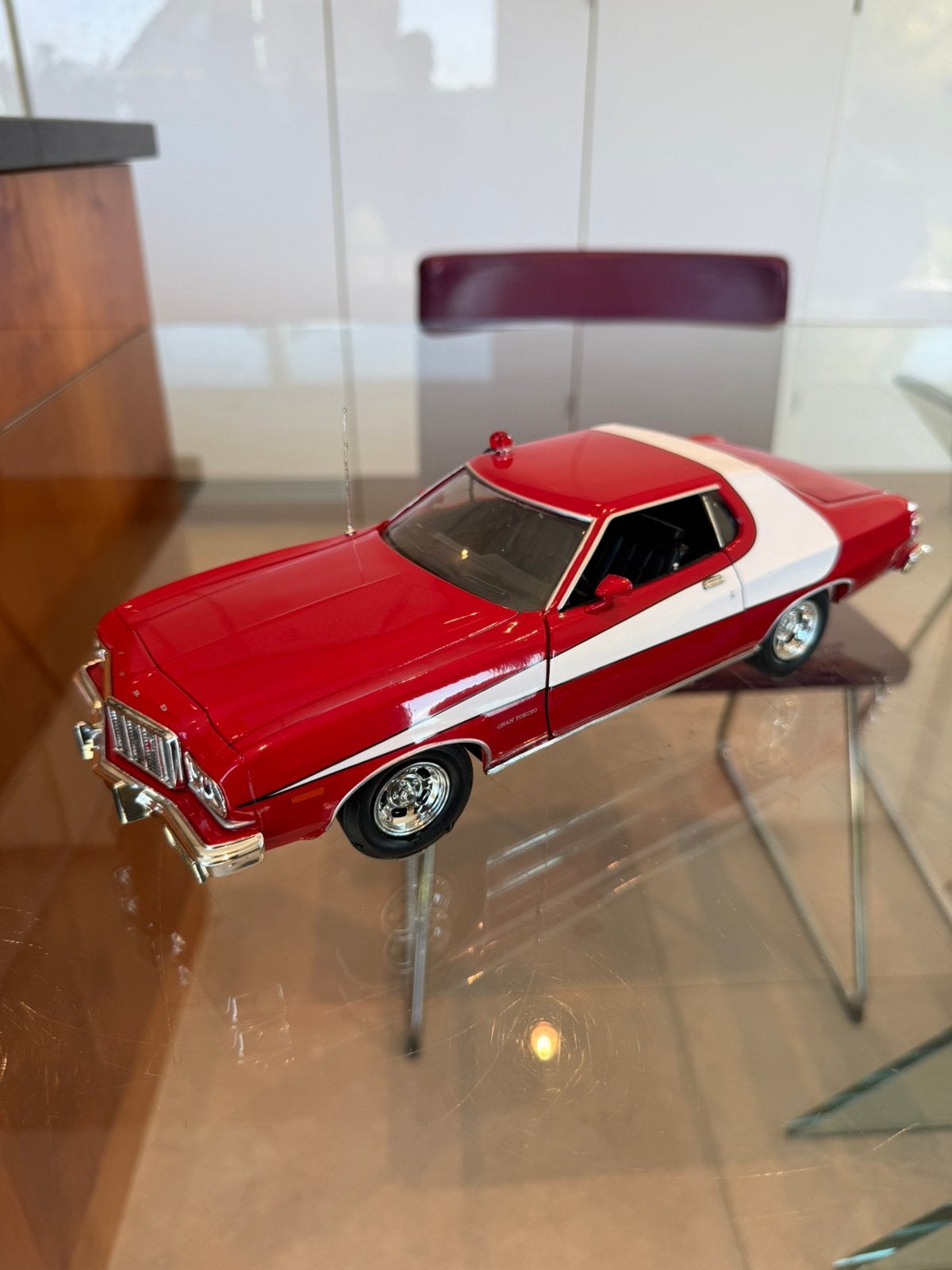 Rare ERTL Ford Gran Torino (1975-1976) Starsky & Hutch 1:18, Enlèvement ou Envoi, Comme neuf, ERTL