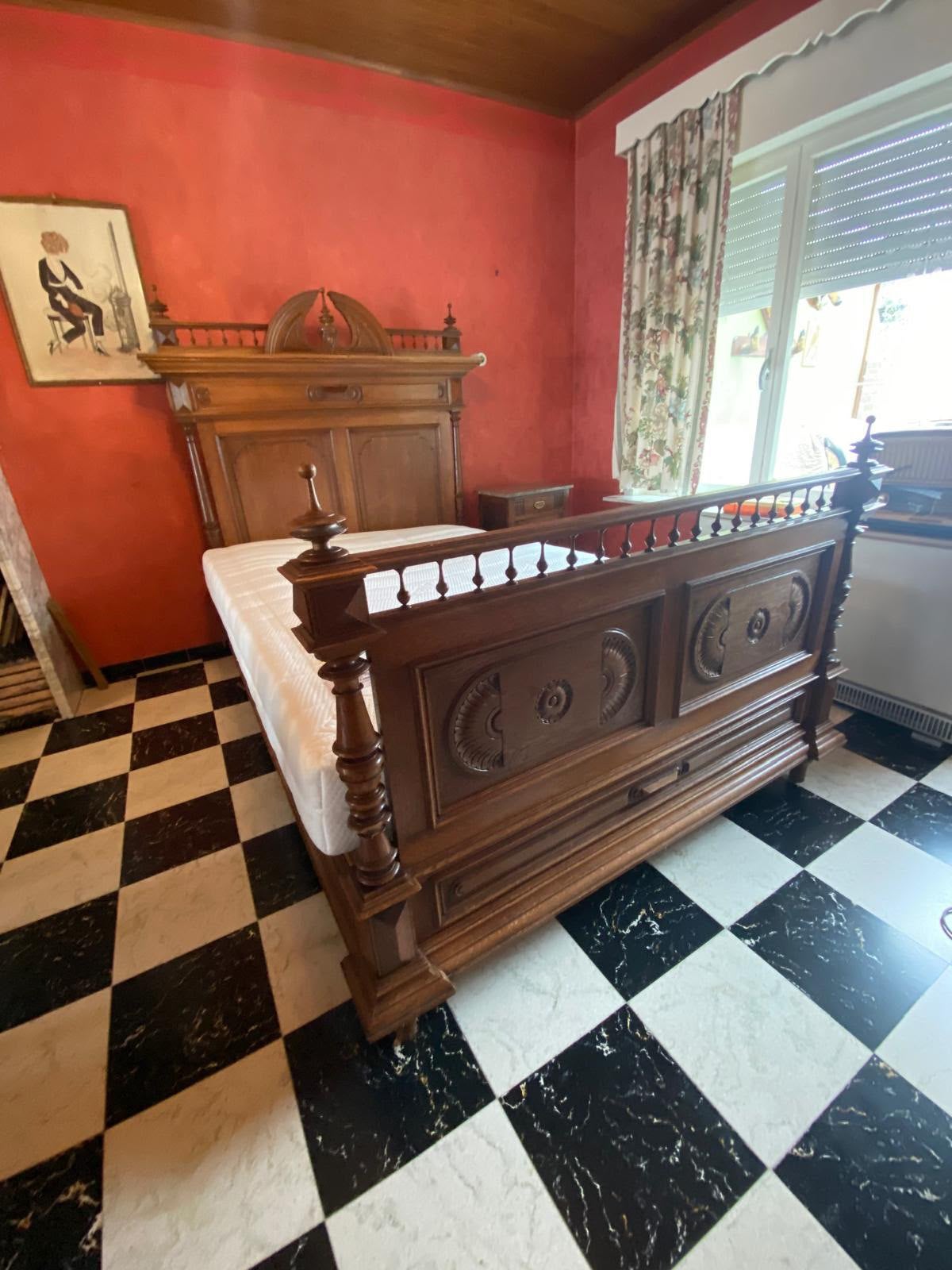 Chambre ancienne, Enlèvement