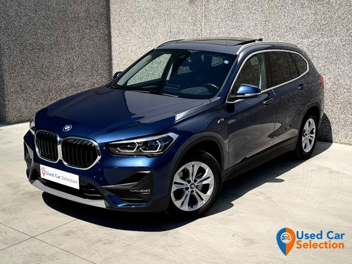 BMW X1 Xdrive 25e PHEV/ BTW/ Pano/ 47000km/ 12m garantie, Auto's, BMW, X1, Dealer onderhouden, Stof, Blauw