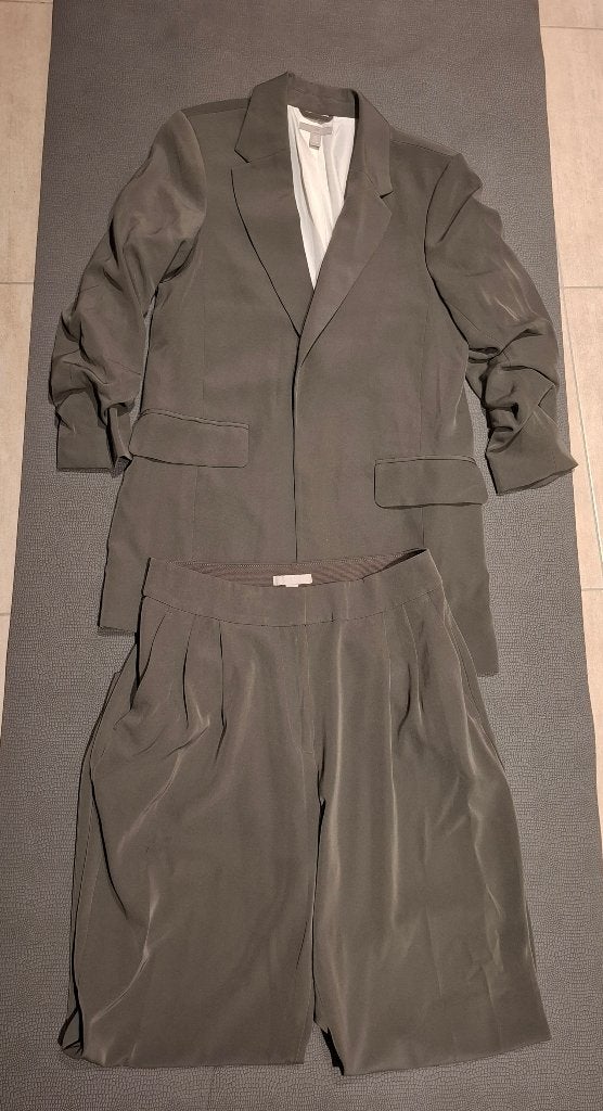 Dames kostuum H&M, Maat 38/40 (M), H&M, Kostuum of Pak, Ophalen of Verzenden