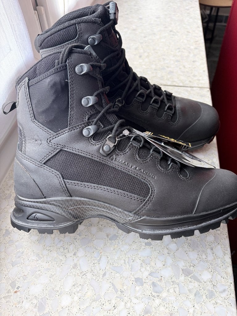 Botte neuve en Gore Tex, pointure 42, Vêtements | Hommes, Chaussures, Neuf, Chaussures de travail, Enlèvement, Noir