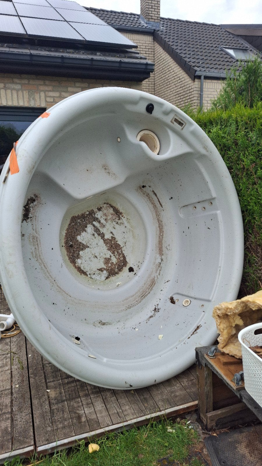 DONNE GRATUITEMENT – Coque de jacuzzi, Zakelijke goederen, Landbouw | Onderdelen | Banden, Velgen en Assen, Ophalen