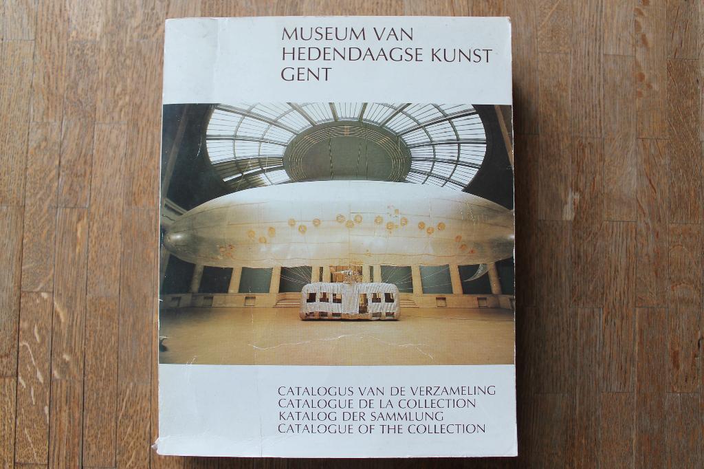 Museum van Hedendaagse Kunst Gent Catalogus 1982, Boeken, Ophalen of Verzenden, Gelezen, Overige onderwerpen