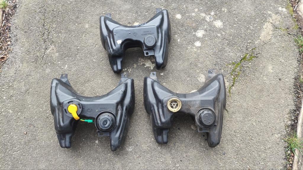 Benzinetank voor peugeot vivacity / tkr / squab / metal-x, Fietsen en Brommers, Brommeronderdelen | Scooters, Zo goed als nieuw