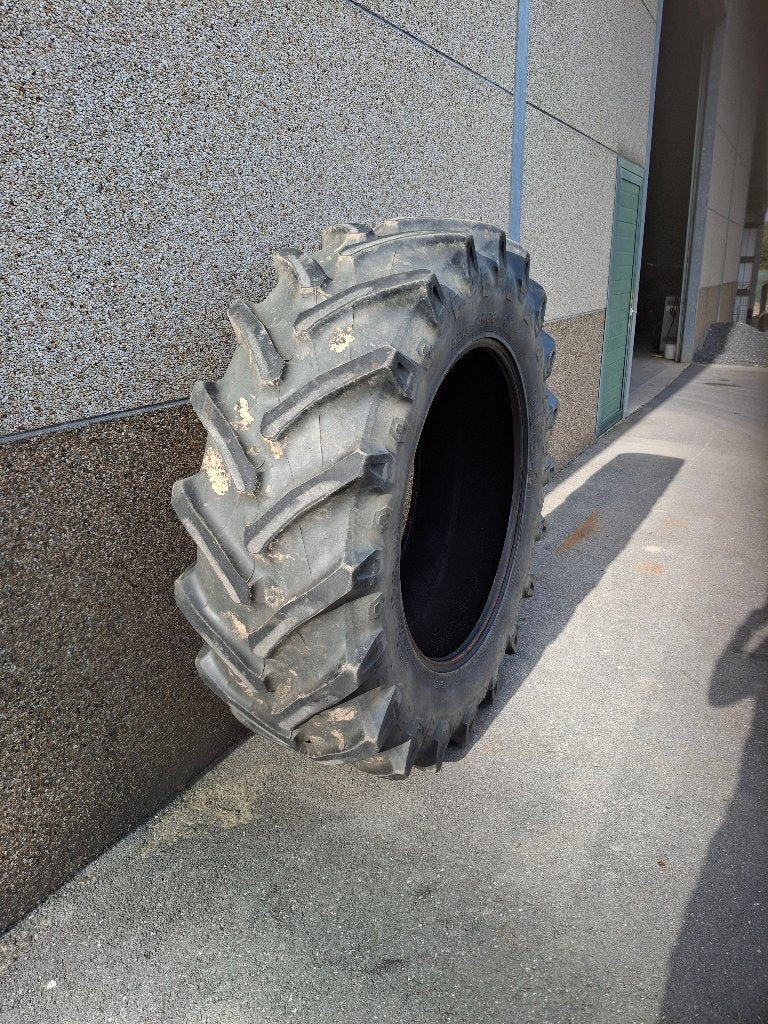 520/70R38 Pirelli, Ophalen