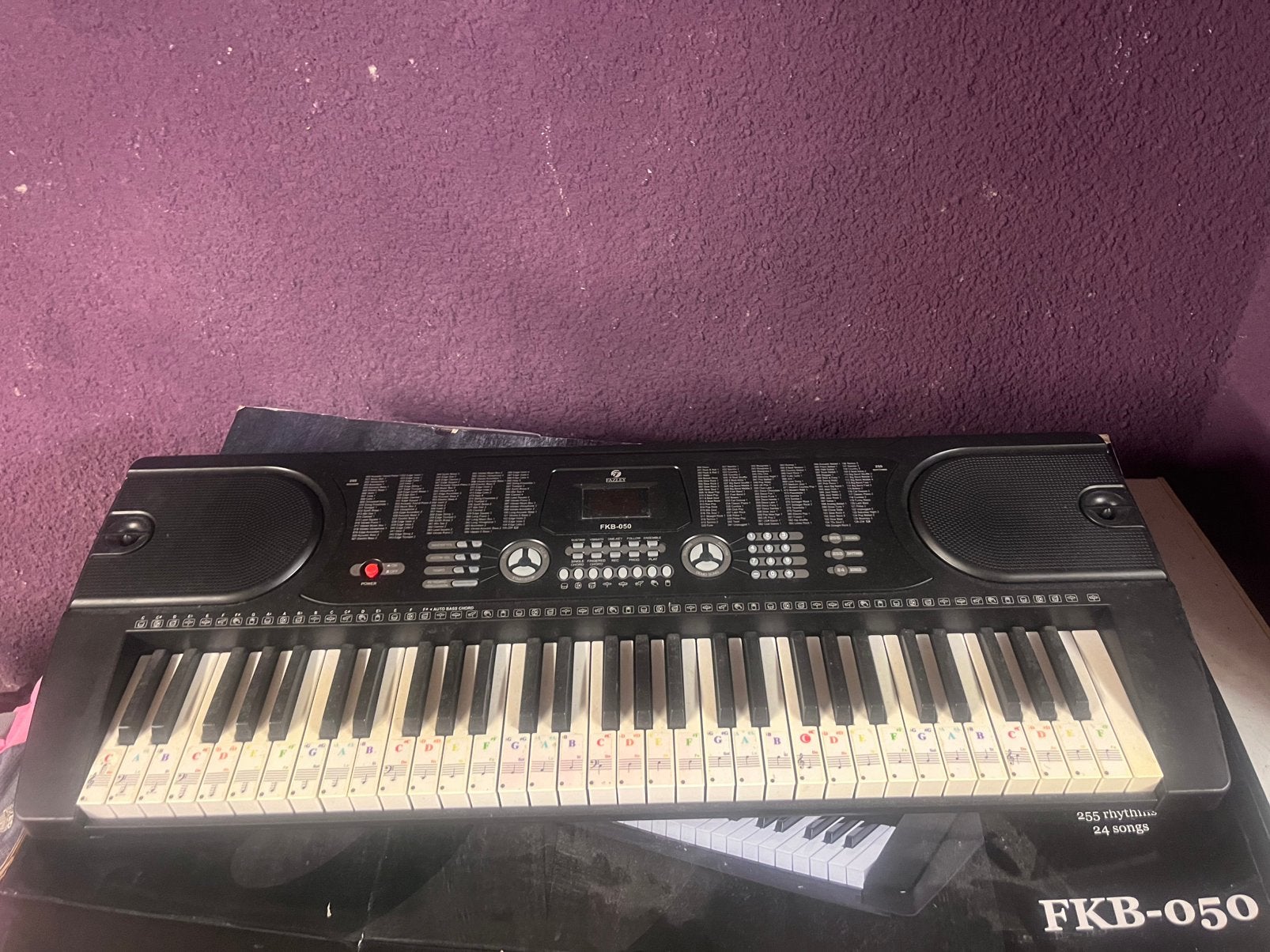 Te koop piano met toetsen keyboard zwart, Muziek en Instrumenten, Keyboards, Ophalen of Verzenden, Zo goed als nieuw