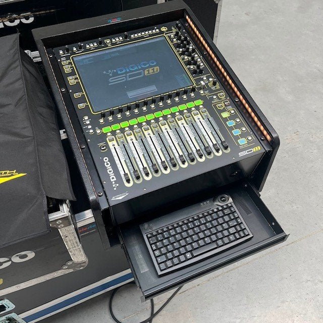 Digico SD11i, Muziek en Instrumenten, Ophalen, Gebruikt, 20 kanalen of meer