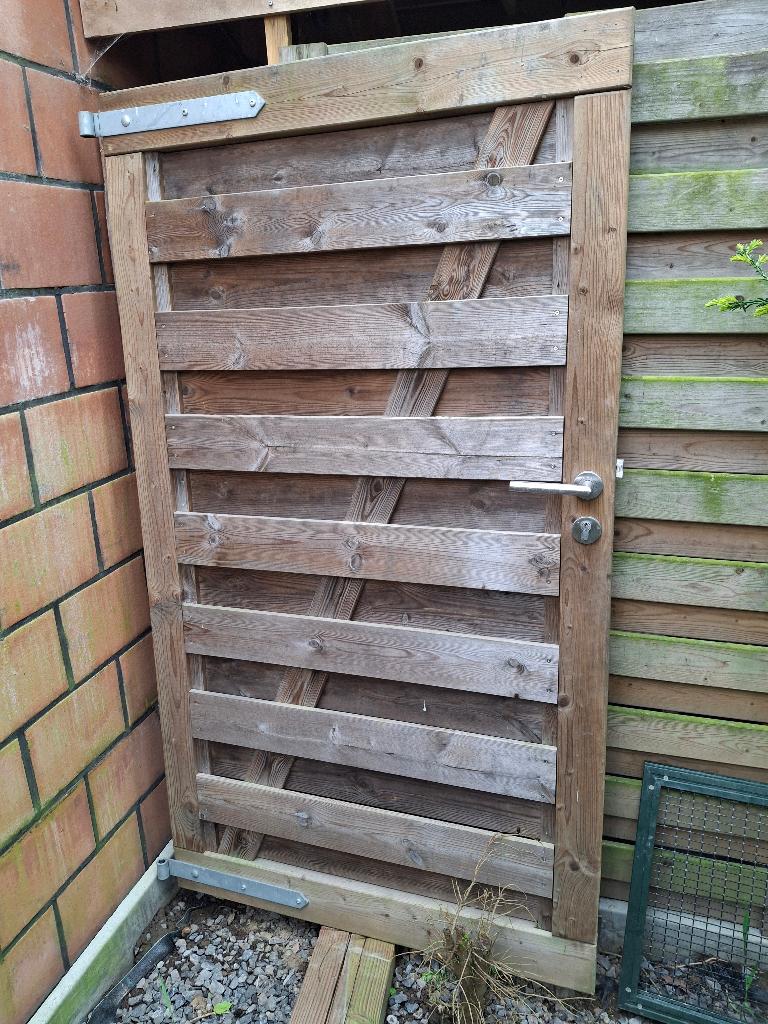 Tuinscherm, poort + palen, Tuin en Terras, Tuinhekken en Hekwerk, Ophalen, Met poort, Zo goed als nieuw, Tuinhek