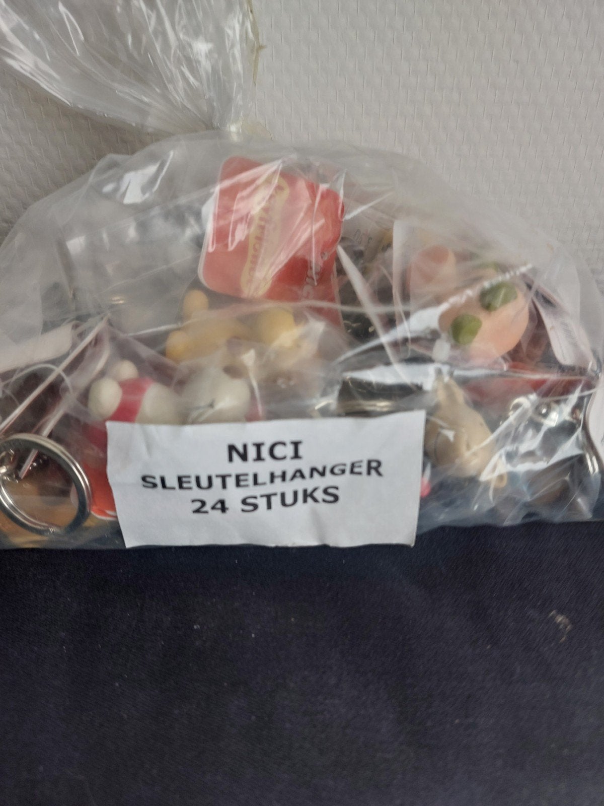 24 verschillende sleutelhangers ( keyfriends) merk Nici. nie, Hobby & Loisirs créatifs, Enlèvement ou Envoi, Objet ou Figurine