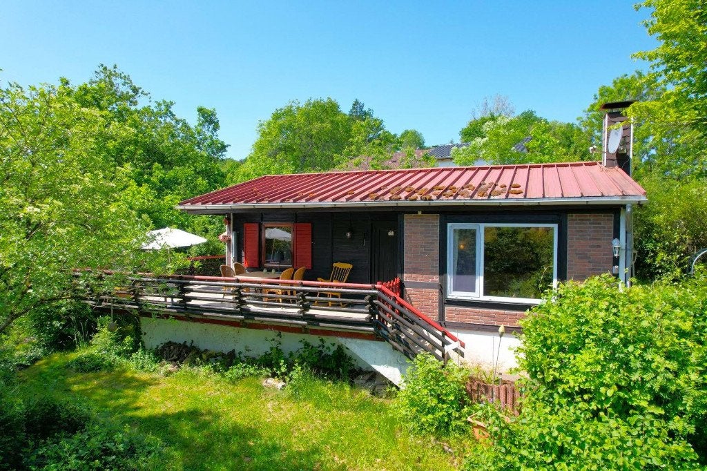 Prachtig gelegen bungalow in de Eifel, Immo, Buitenland, Duitsland, Woonhuis, Landelijk