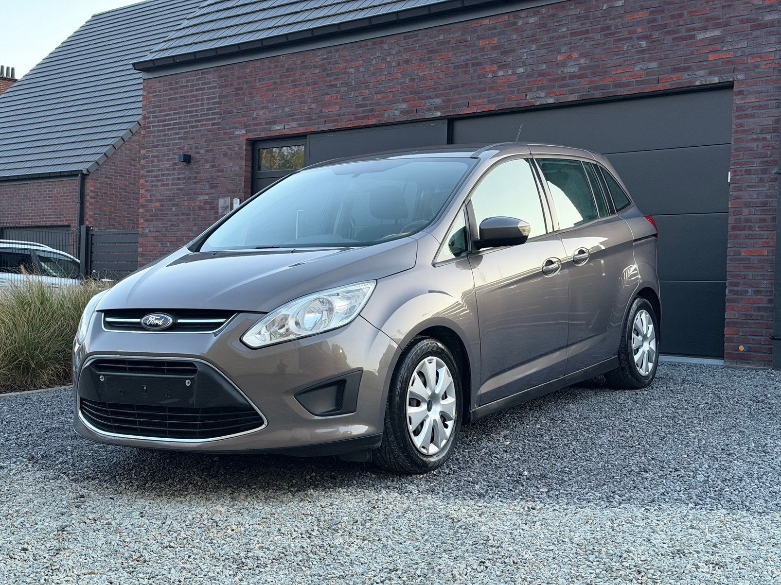 Ford C Max 1.6 benzine, 127.000 km, Bluetooth, parkeersensor, Auto's, Bluetooth, Monovolume, Bedrijf, Zilver of Grijs