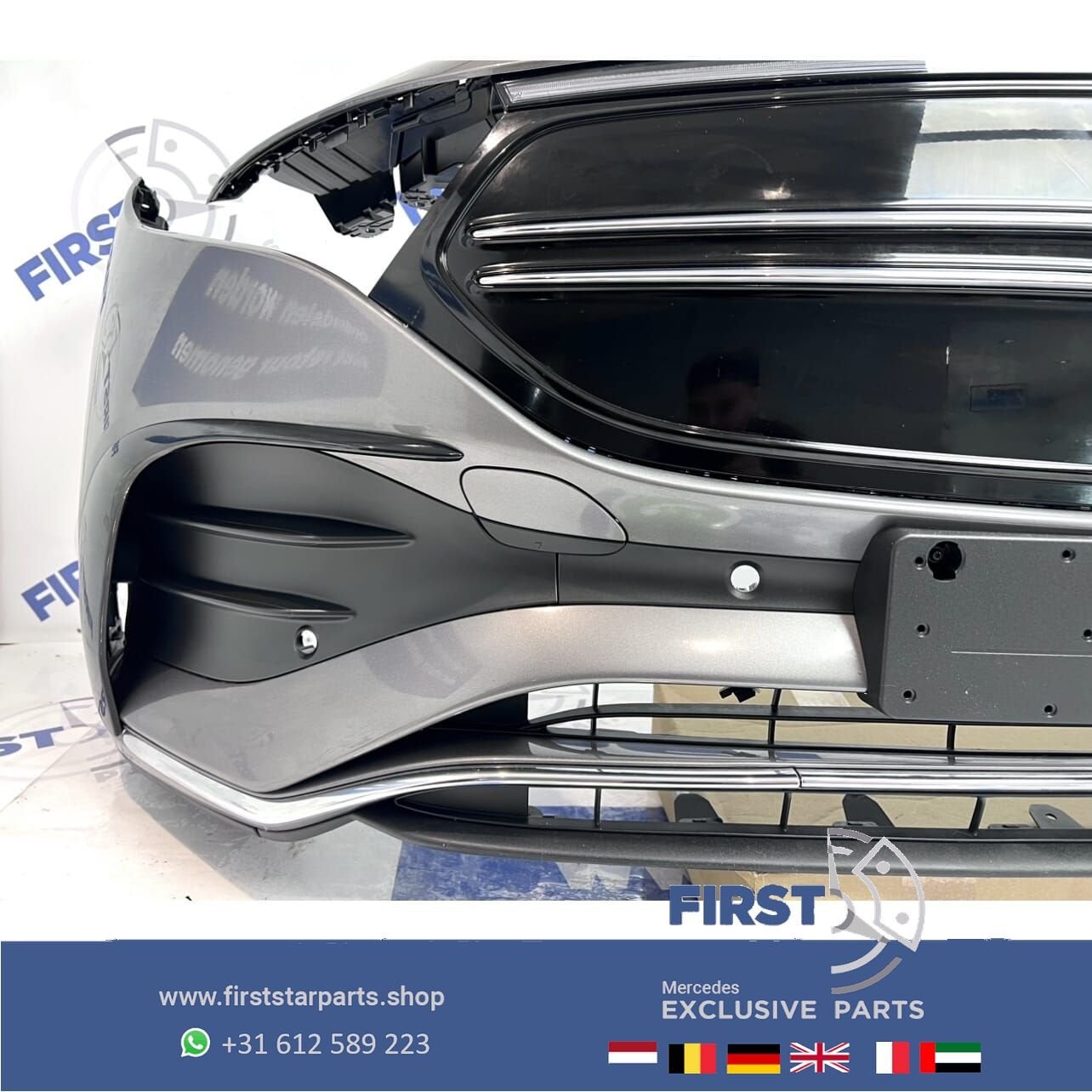 2023 H243 EQA AMG LINE VOORBUMPER GRIJS COMPLEET + GRIL ORIG, Gebruikt, -, Voor, Ophalen of Verzenden