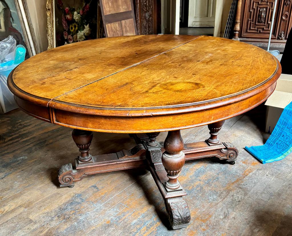 Antiek/ meubels/ tafel/ piano., Ophalen