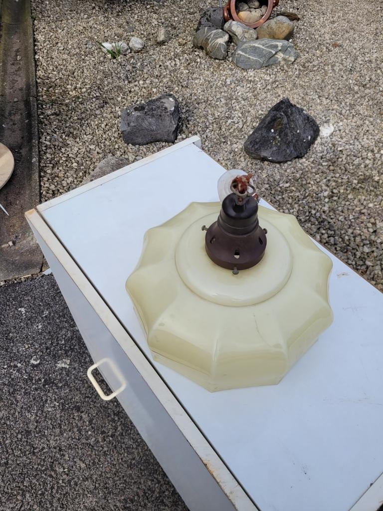 Vintage lamp, Enlèvement