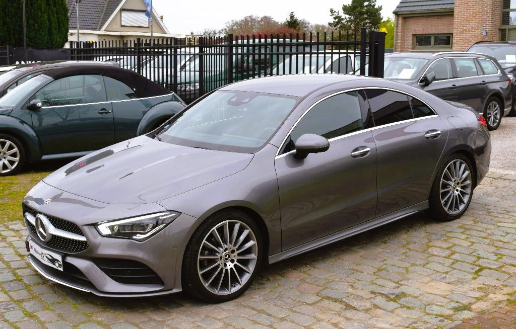Mercedes CLA 200 Benzine/AMG LINE/HISTORY, Auto's, Mercedes-Benz, CLA, 4 cilinders, Lichtsensor, Bedrijf