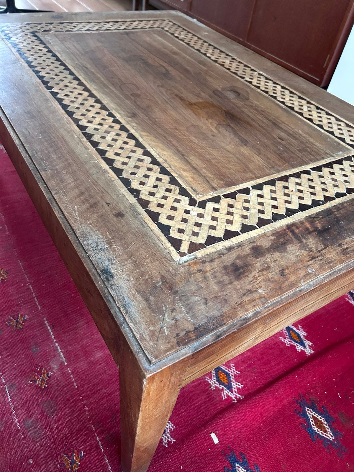 Authentieke Marokkaanse salontafel, met ingelegd mozaiek, 100 à 150 cm, Marokkaans, Enlèvement, Utilisé