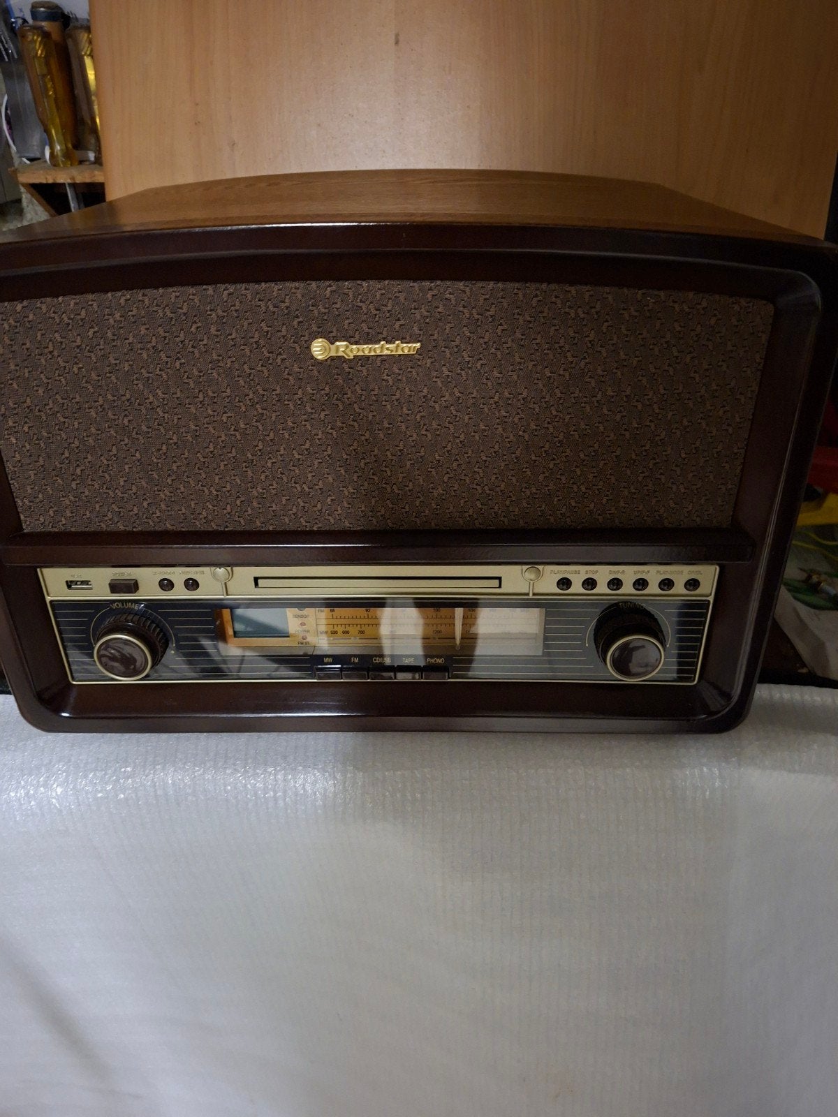 Retro radio Roadstar, Enlèvement, Radio