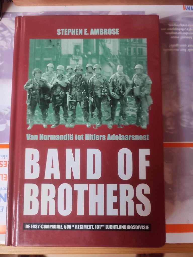 Boek Band of Brothers gratis bij de DVD box, Ophalen of Verzenden, Zo goed als nieuw
