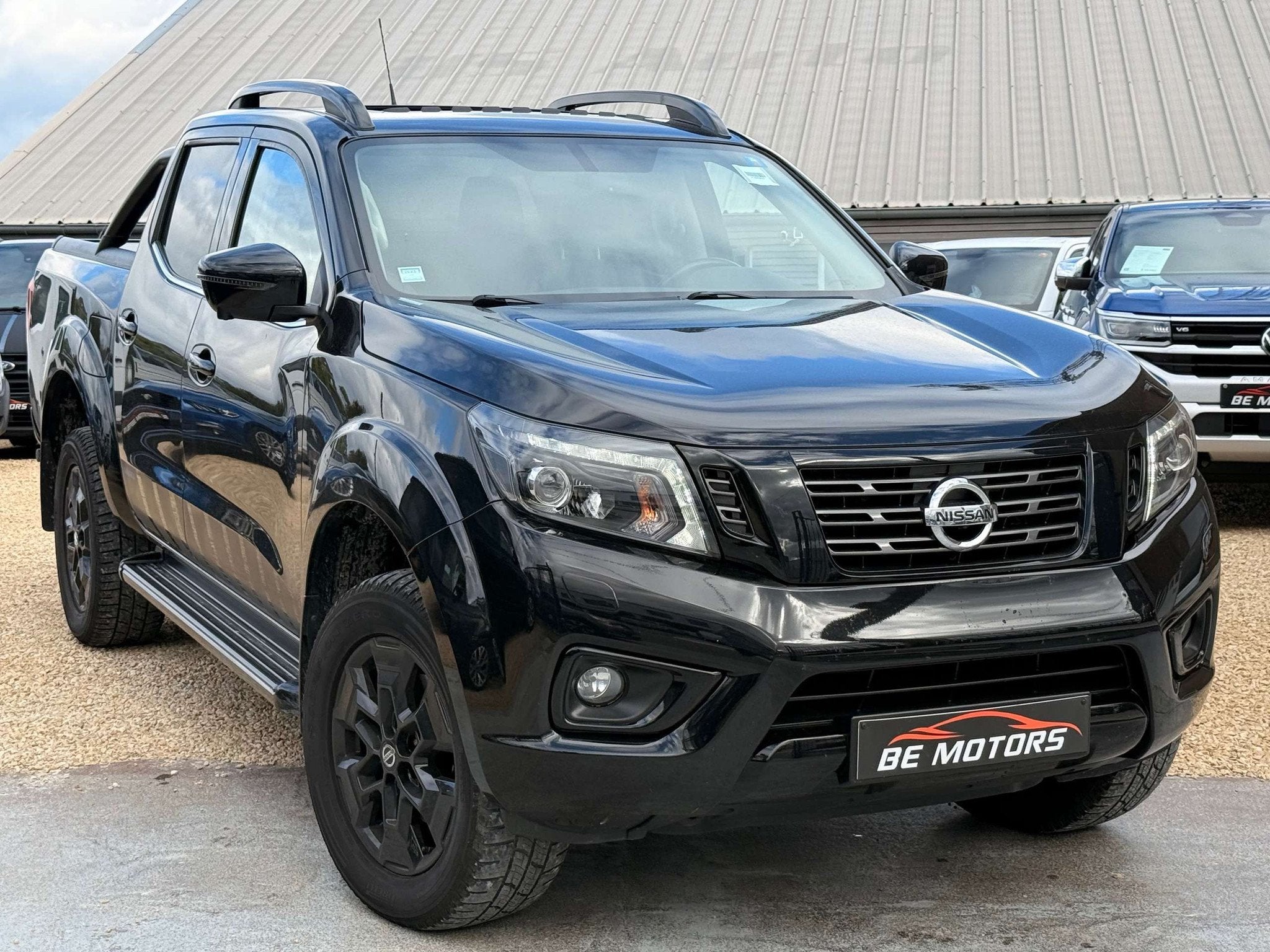 Nissan Navara 2.3dCi 4WD 190 New N-Guard 190CV *TVAC-BTWINCL, Automaat, 4 deurs, Gebruikt, 4 cilinders
