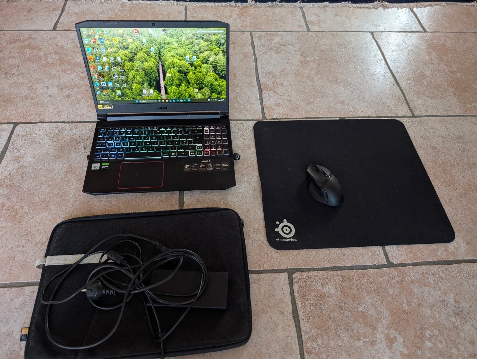 Acer nitro met Intel core I7 , GTX 1660ti + accesoires, Computers en Software, Windows Laptops, Zo goed als nieuw, 16 inch, HDD