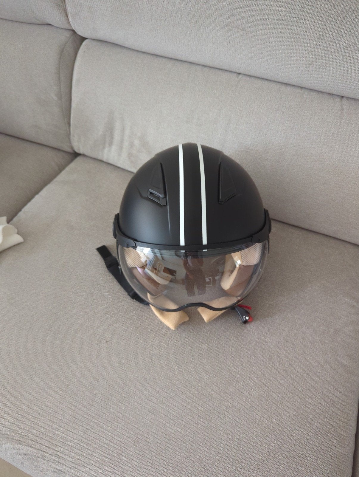 Vito Moda helm – Maat L – Nieuw, nooit gebruikt, Vélos & Vélomoteurs, Casques de cyclomoteur, Enlèvement