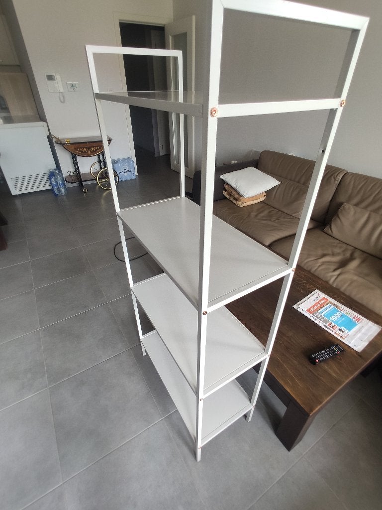Étagère IKEA DRAGET métal gris / blanc - 4 niveaux bon état, Maison & Meubles, Accessoires pour la Maison | Étagères, Démontable