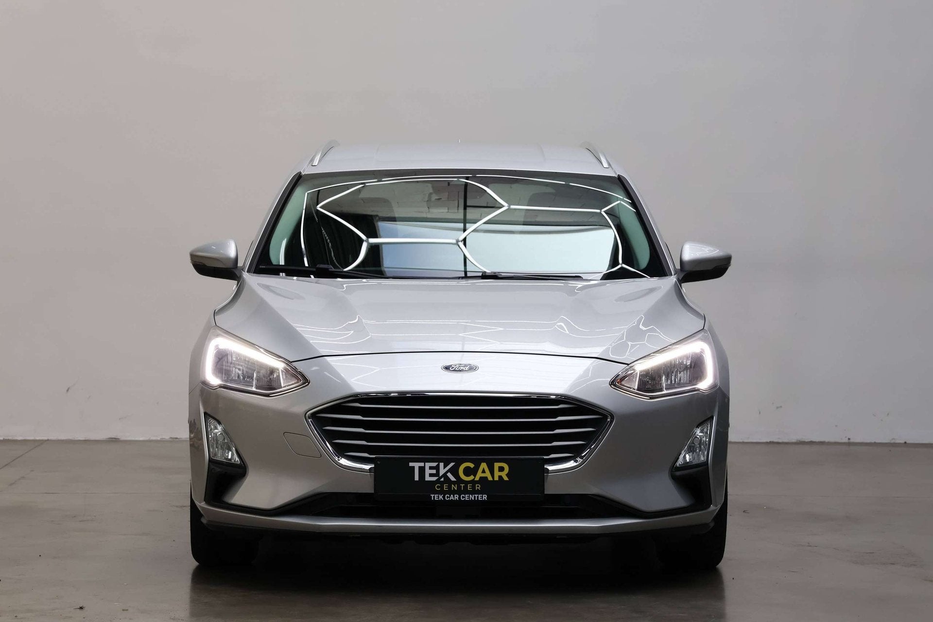 Ford Focus 1.0 EcoBoost ACC/Camera/Lane 12M Garantie, Auto's, Dealer onderhouden, Stof, Gebruikt, Sportstoelen