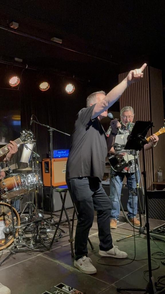 Jack DaniHell's Cover pop rock, Offres d'emploi