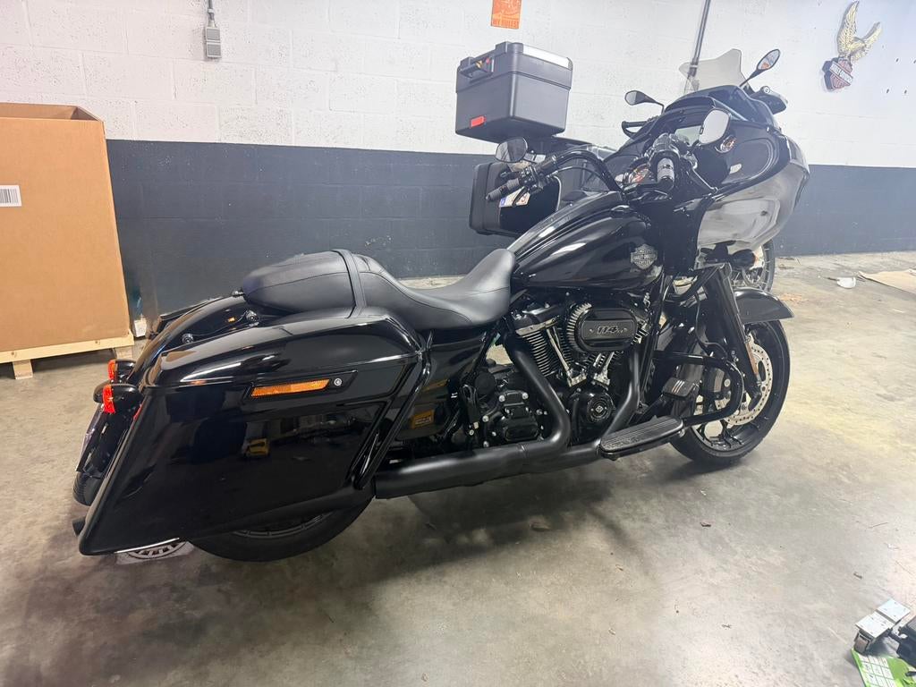 Road glide 2023 950km, Motoren, Bedrijf, 1900 cc, Meer dan 35 kW, Handgeschakeld