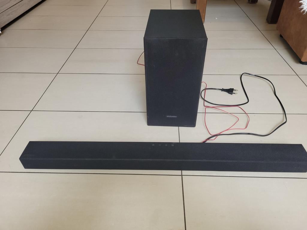 Samsung dolby atmos soundbar en subwoofer, TV, Hi-fi & Vidéo, Barres de son, Enlèvement