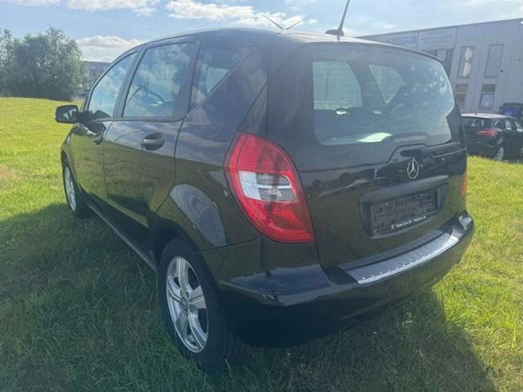 Mercedes-Benz A-CLASS 160 A 160 automaat / Garantie 12m., Auto's, Mercedes-Benz, Automaat, Euro 5, Stof, Zwart