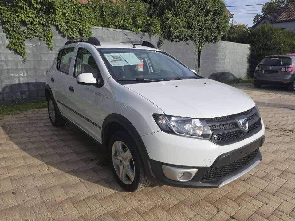 Dacia sandero prête à immatriculer, GARANTIE 6 MOIS, Autos, Achat, Entreprise, Boîte manuelle, 5 places