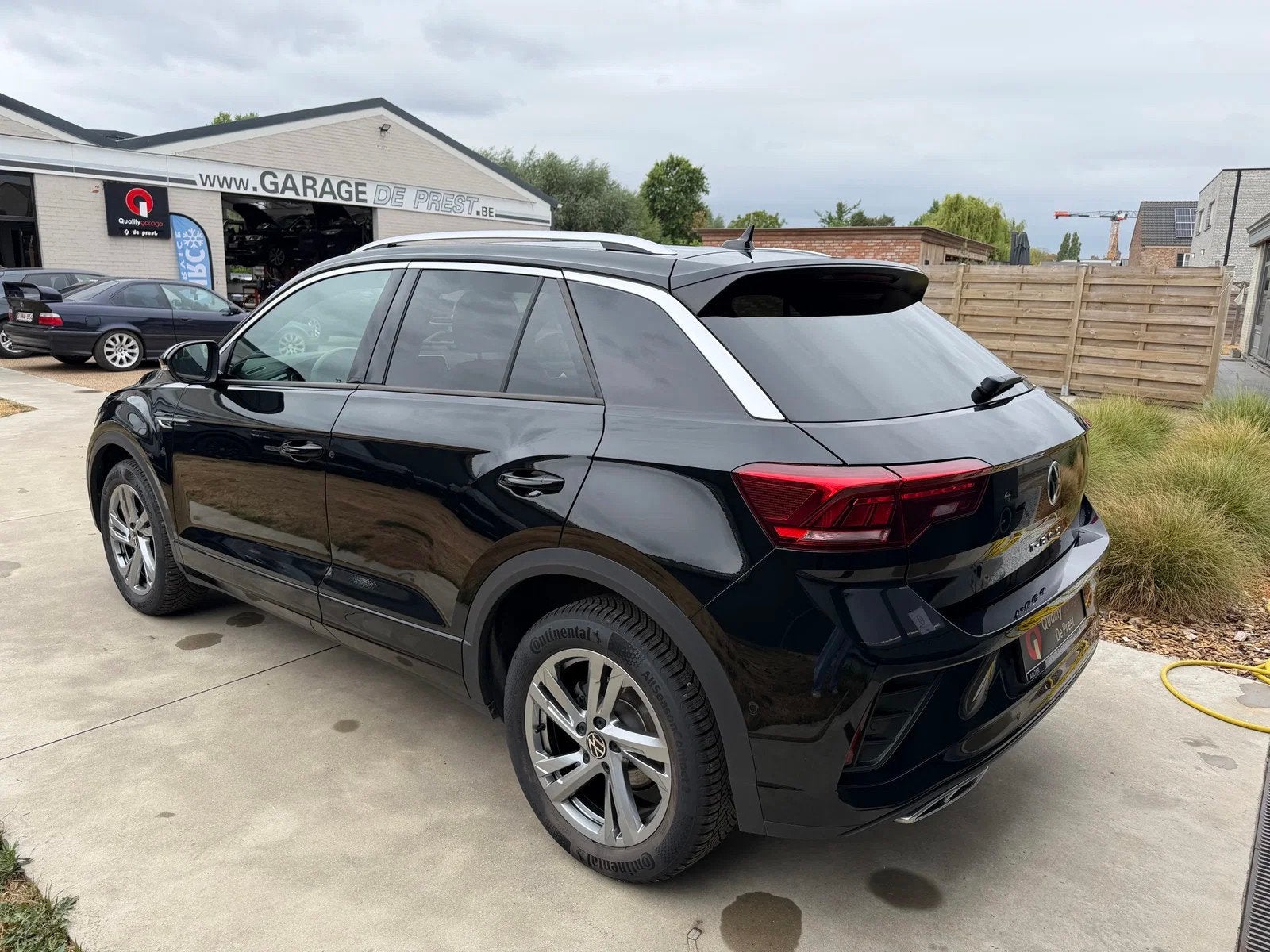 Volkswagen T-Roc R Line, ACC, trekhaak, navi, AppConnect, ma, Auto's, Volkswagen, Automaat, 4 cilinders, Zwart, Bedrijf