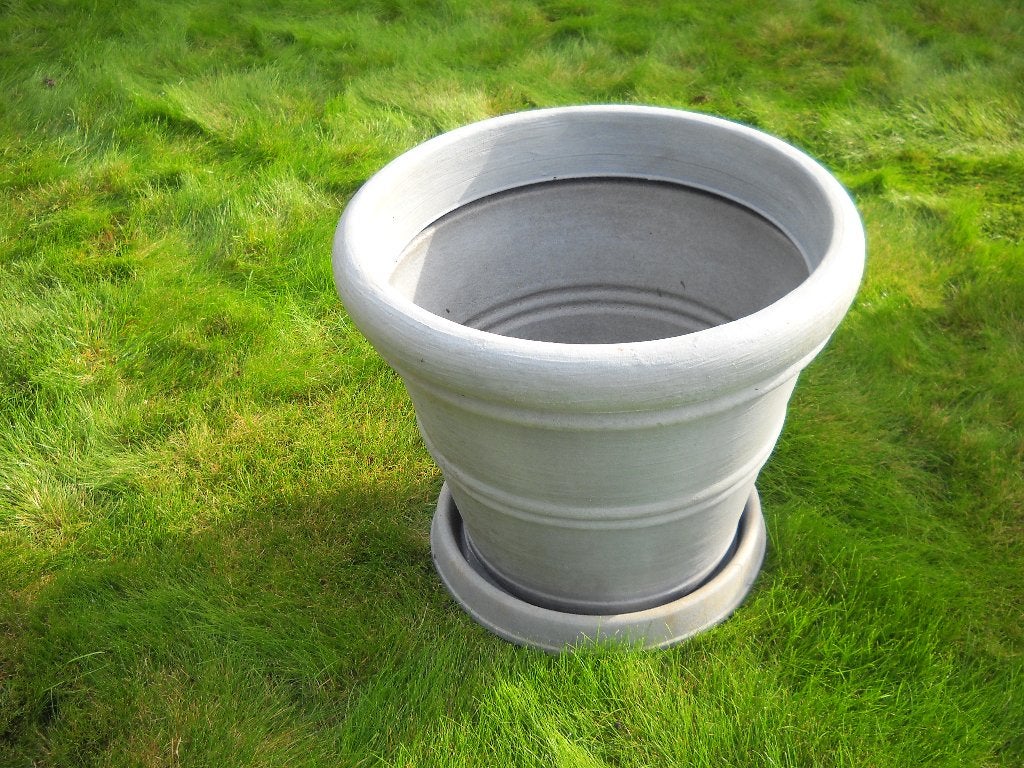 2 grijze ronde bloempotten in  pvc, Tuin en Terras, Ophalen, Zo goed als nieuw