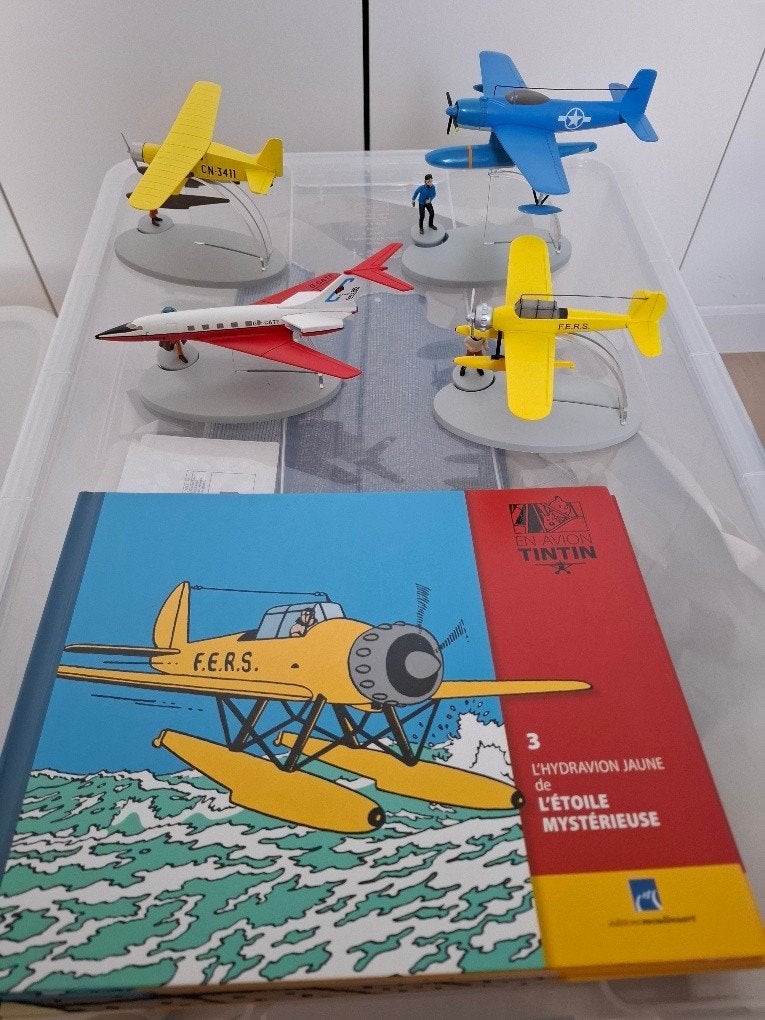 avions miniatures, collection Tintin, Enlèvement, Tintin, Comme neuf, Statue ou Figurine