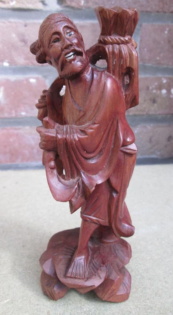Figurines orientales en bois de rose., Enlèvement ou Envoi