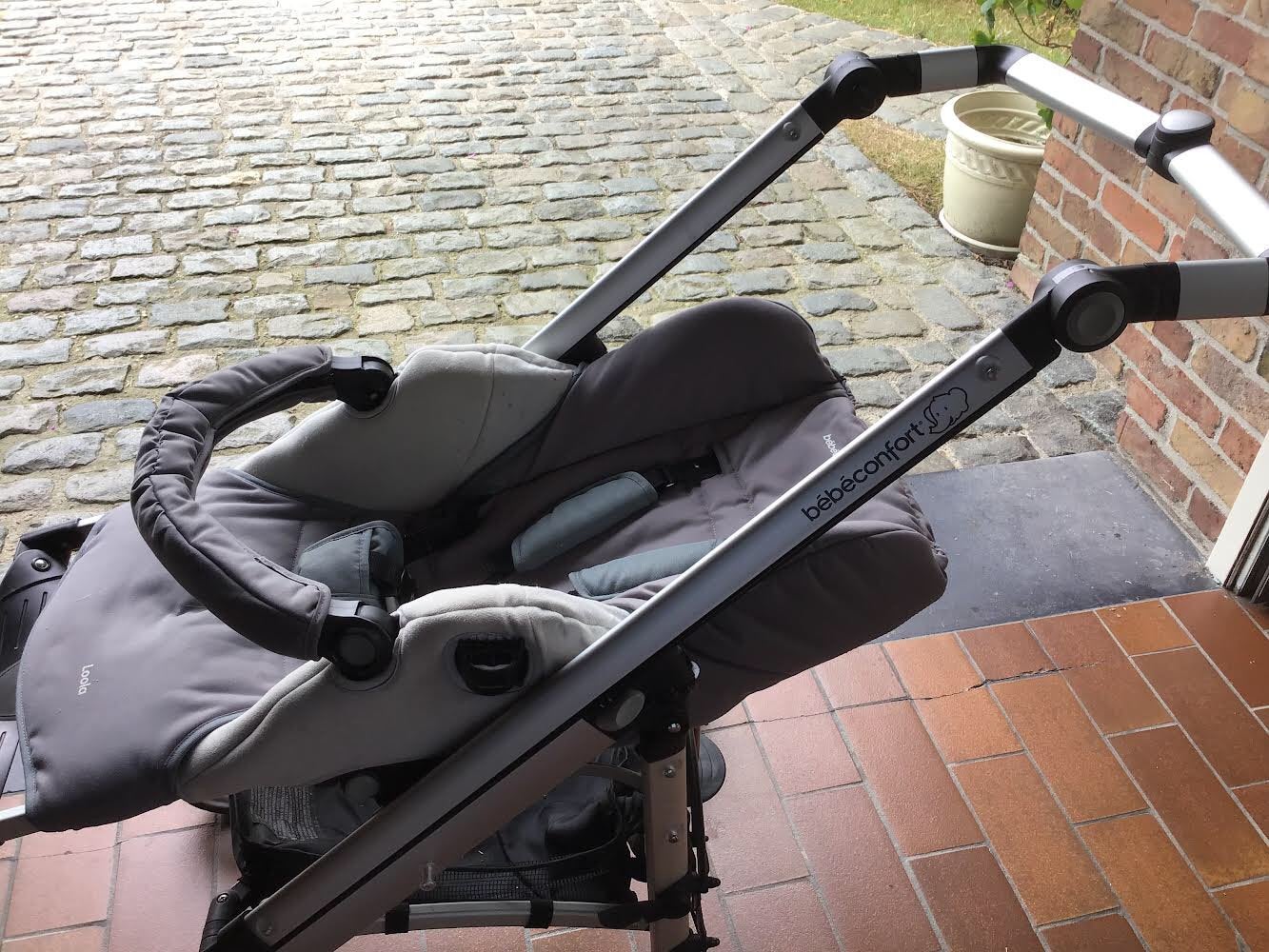 Marque Bebeconfort. 3 mois à 3 ans, Enfants & Bébés, Poussettes & Combinaisons, Autres marques, Poussette combi, Utilisé, Tige de poussée réglable