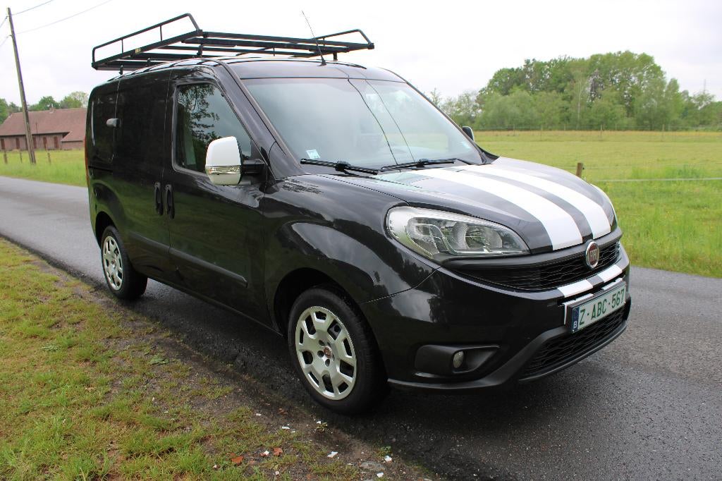 Fiat Doblo 1.4 Benzine // 2017 // 88000km // Euro6 // 3-zit!, Auto's, Fiat, Particulier, Doblo, ABS, Achteruitrijcamera, Adaptieve lichten