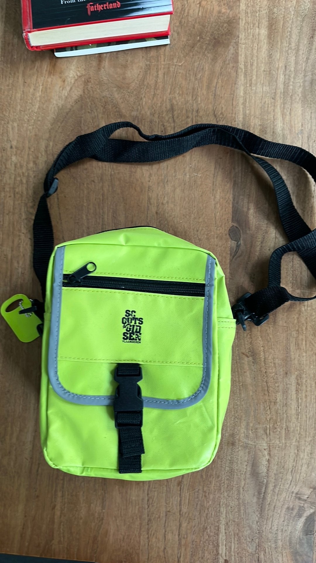 3 tasjes Scouts en Gidsen Vlaanderen, Enlèvement ou Envoi, Neuf, Vert