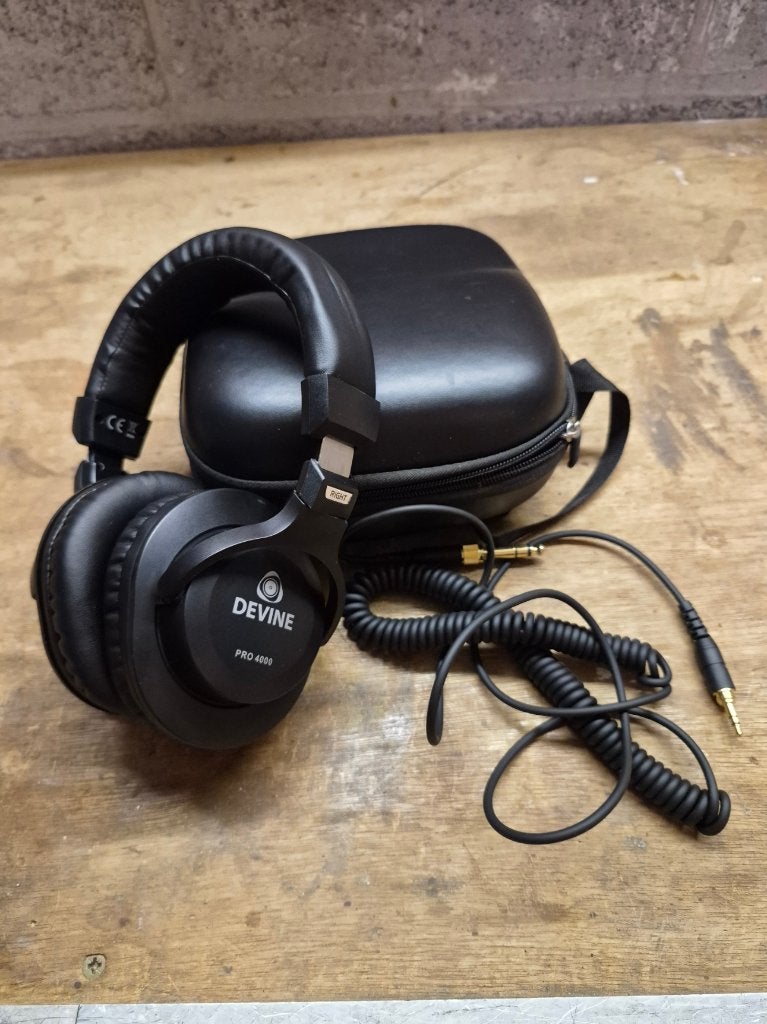 Devine PRO 4000 over-ear koptelefoon, Audio, Tv en Foto, Overige merken, Verzenden, Zo goed als nieuw, Over-ear
