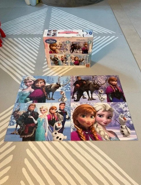 4 puzzels Frozen Disney, Ophalen of Verzenden, 10 tot 50 stukjes, Gebruikt, 2 tot 4 jaar