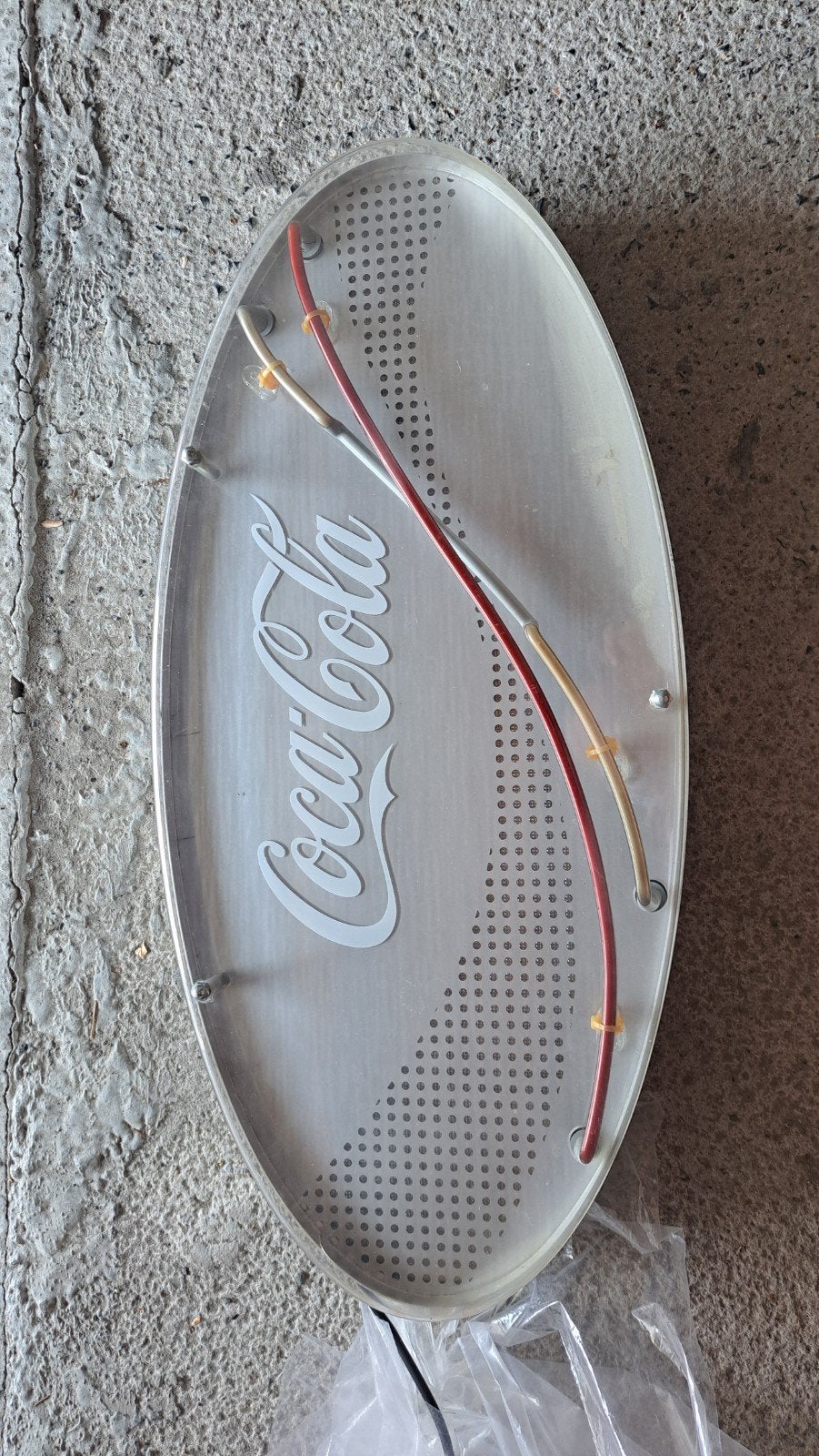Coca cola verlichting, Ophalen