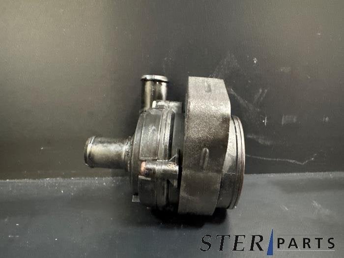 Pompe à eau supplémentaire d'un Mercedes C-Klasse, 3 mois de garantie, Utilisé, -, -