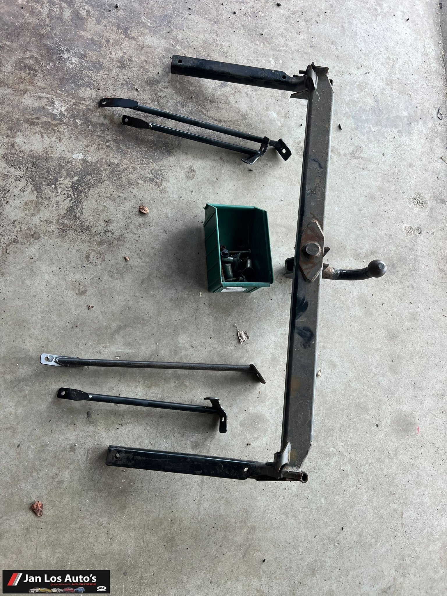 Audi 200 20V 5000 typ 44 c3 trekhaak, Autos : Pièces & Accessoires, Attelages, -, Origine de la pièce connue, -, -