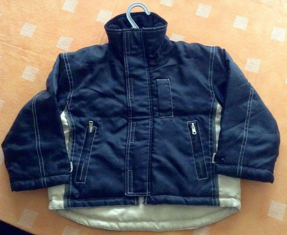 Veste garçon de 5-6 ans, Enfants & Bébés, Vêtements enfant | Taille 110, Enlèvement ou Envoi, Comme neuf, Garçon, Pull ou Veste