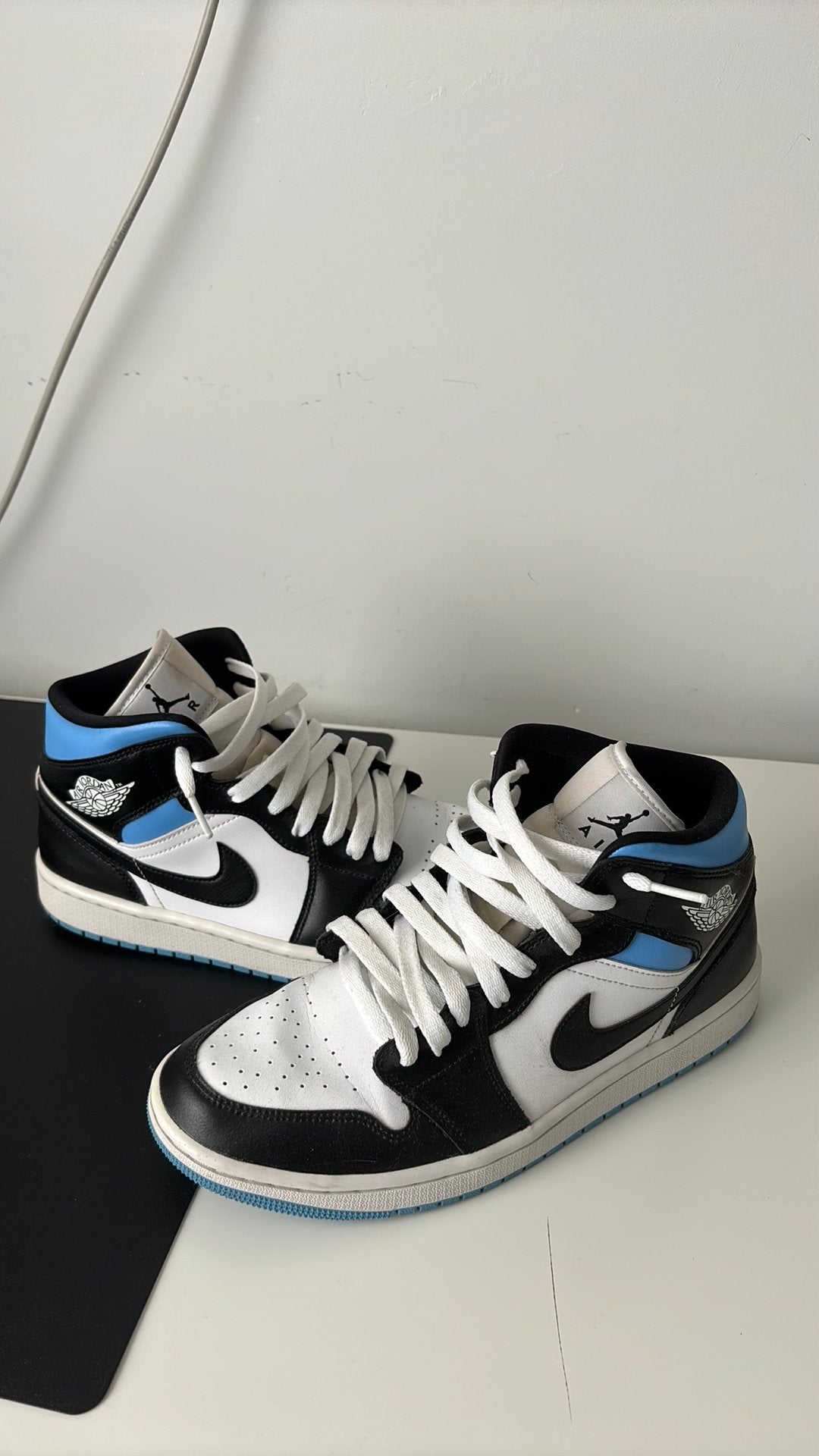 Jordan 1 mid, Kleding | Heren, Ophalen, Zo goed als nieuw