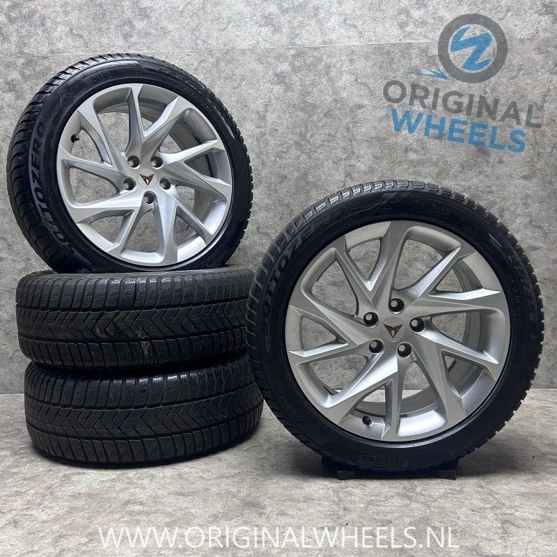 18 inch originele velgen + winterbanden CUPRA  Formentor 5FF, 18 inch, -, -, Banden en Velgen