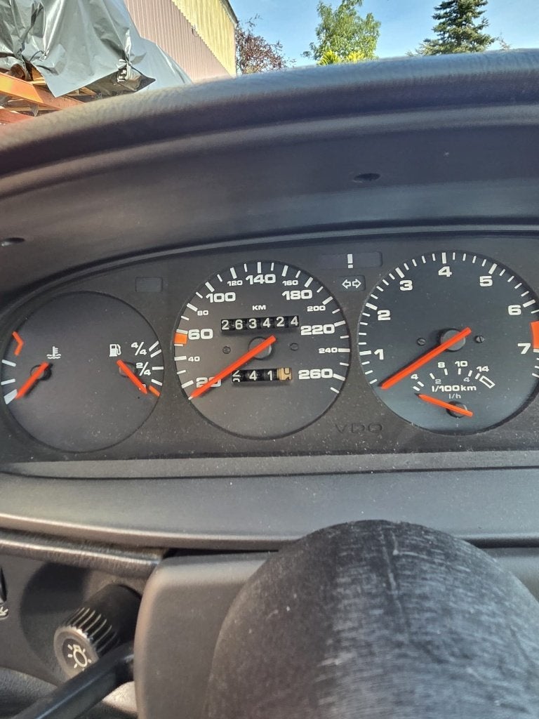 Porsche 944 1985 - 263.000 km - Zonder sportstoelen vooraan, foto 7